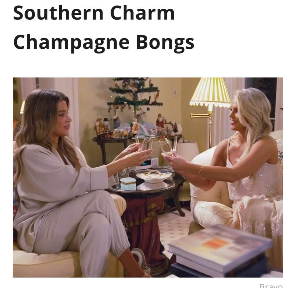 Chambong Set Southern Charm two glasses in case clear
Champagne Flutes gold logo